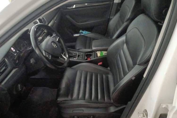 Used Skoda Superb 2016 TSI330 DSG Smart Drive Edition Left Front Seat