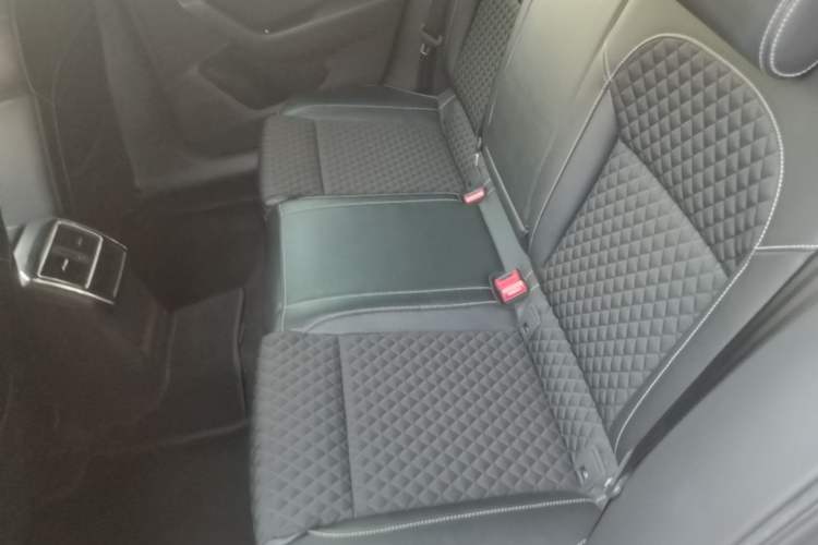 Used Skoda Superb 2016 TSI280 DSG Innovation Edition Left Rear Seat