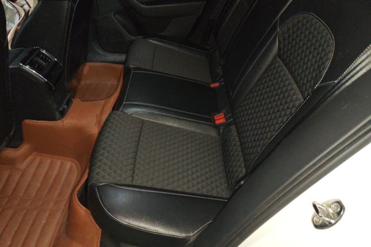 Used Skoda Superb 2016 TSI330 DSG Innovation Edition Left Rear Seat