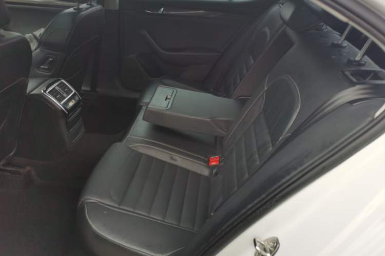 Used Skoda Superb 2016 TSI330 DSG Smart Drive Edition Left Rear Seat