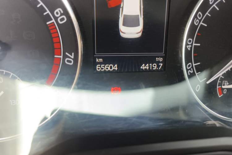Used Skoda Superb 2016 TSI280 DSG Innovation Edition Odometer Close Up