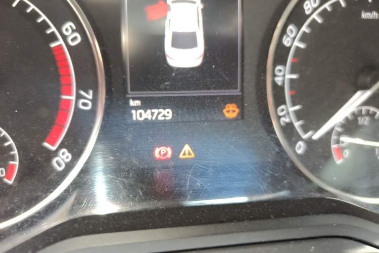 Used Skoda Superb 2016 TSI280 DSG Innovation Edition Odometer Close Up