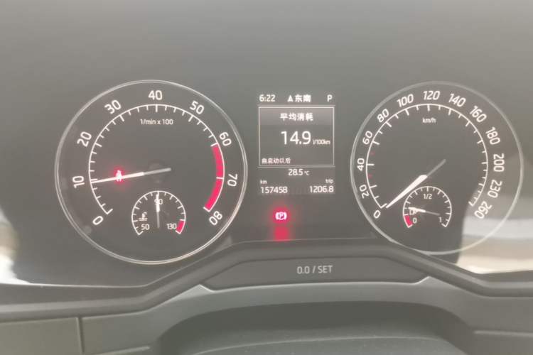 Used Skoda Superb 2016 TSI280 DSG Innovation Edition Odometer Close Up
