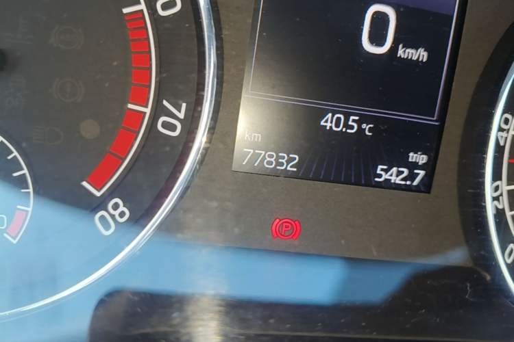 Used Skoda Superb 2016 TSI280 DSG Innovation Edition Odometer Close Up