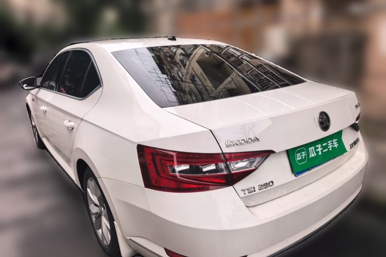 Used Skoda Superb 2016 TSI280 DSG Innovation Edition Rear Left 45 Deg