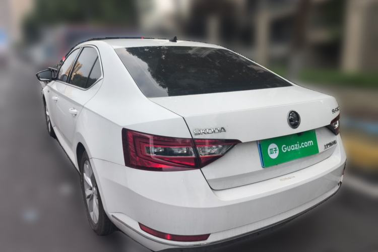 Used Skoda Superb 2016 TSI280 DSG Innovation Edition Rear Left 45 Deg
