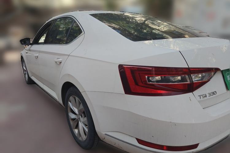 Used Skoda Superb 2016 TSI330 DSG Innovation Edition Rear Left 45 Deg