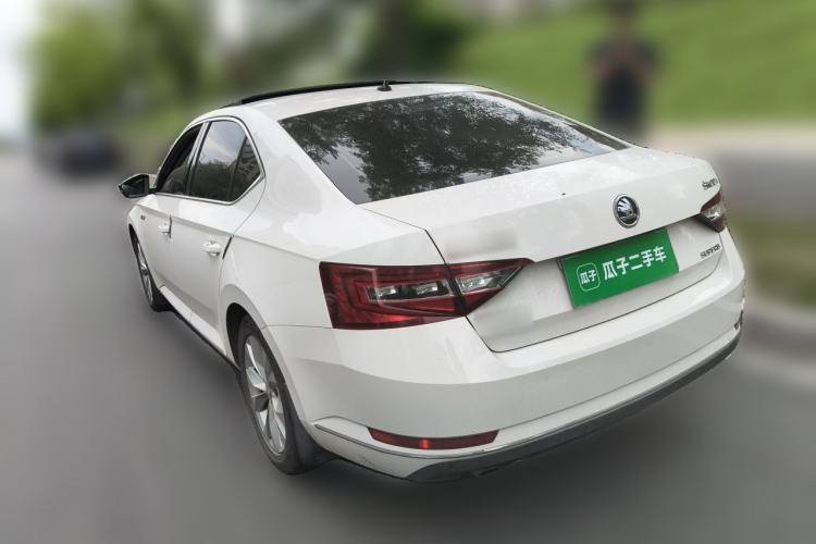 Used Skoda Superb 2016 TSI330 DSG Innovation Edition Rear Left 45 Deg
