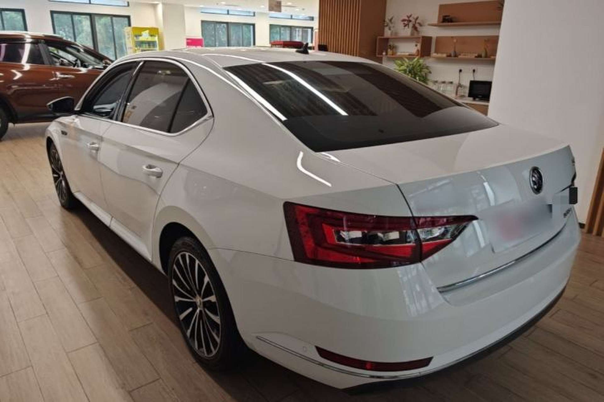 Used Skoda Superb 2016 TSI330 DSG Smart Drive Edition Rear Left 45 Deg
