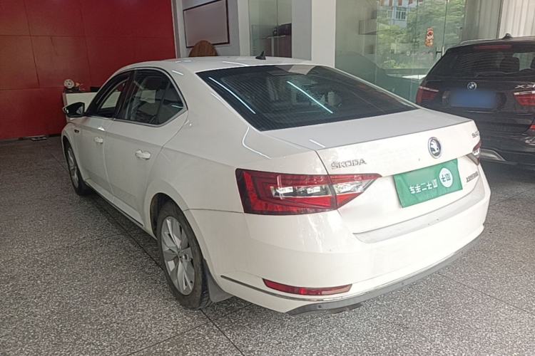Used Skoda Superb 2016 TSI280 DSG Innovation Edition Rear Left 45 Deg