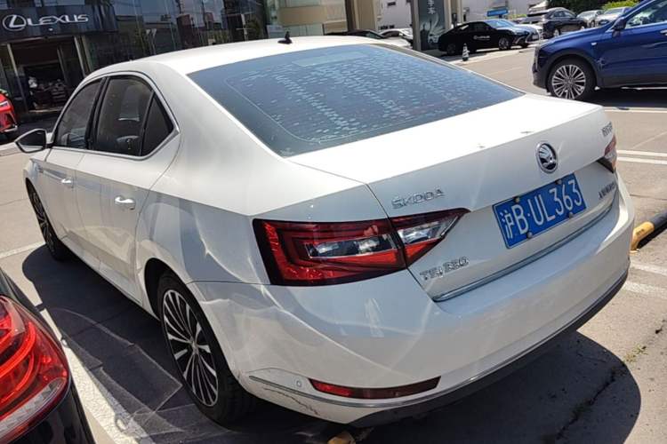 Used Skoda Superb 2016 TSI330 DSG Smart Drive Edition Rear Left 45 Deg