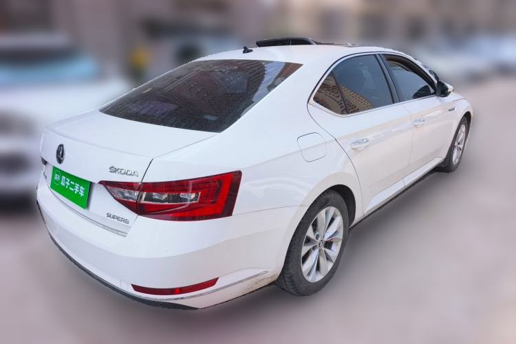 Used Skoda Superb 2016 TSI280 DSG Innovation Edition Rear Right 45 Deg