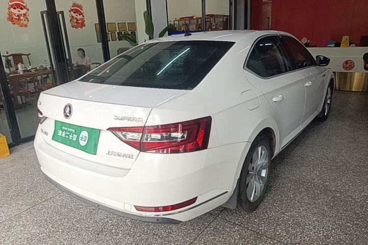 Used Skoda Superb 2016 TSI280 DSG Innovation Edition Rear Right 45 Deg