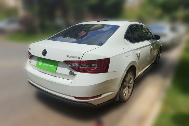 Used Skoda Superb 2016 TSI280 DSG Innovation Edition Rear Right 45 Deg