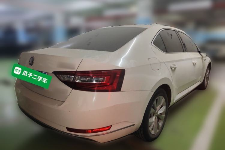 Used Skoda Superb 2016 TSI330 DSG Innovation Edition Rear Right 45 Deg