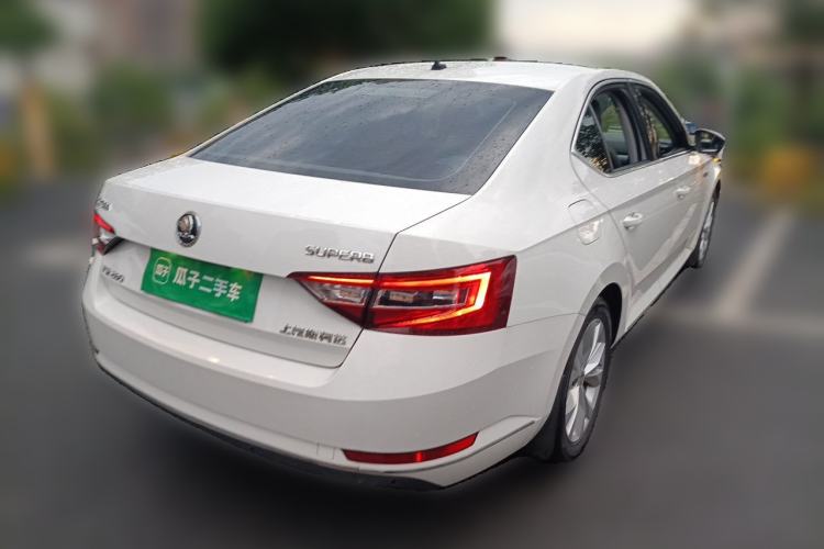 Used Skoda Superb 2016 TSI280 DSG Innovation Edition Rear Right 45 Deg