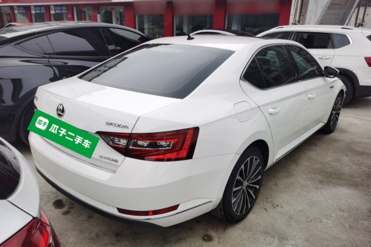 Used Skoda Superb 2016 TSI330 DSG Smart Drive Edition Rear Right 45 Deg