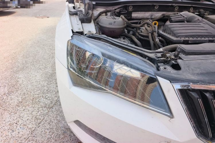 Used Skoda Superb 2016 TSI280 DSG Innovation Edition Right Front Headlight