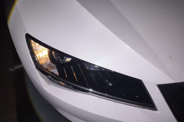 Used Skoda Superb 2016 TSI280 DSG Innovation Edition Right Front Headlight