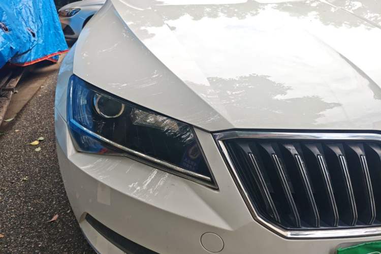 Used Skoda Superb 2016 TSI280 DSG Innovation Edition Right Front Headlight