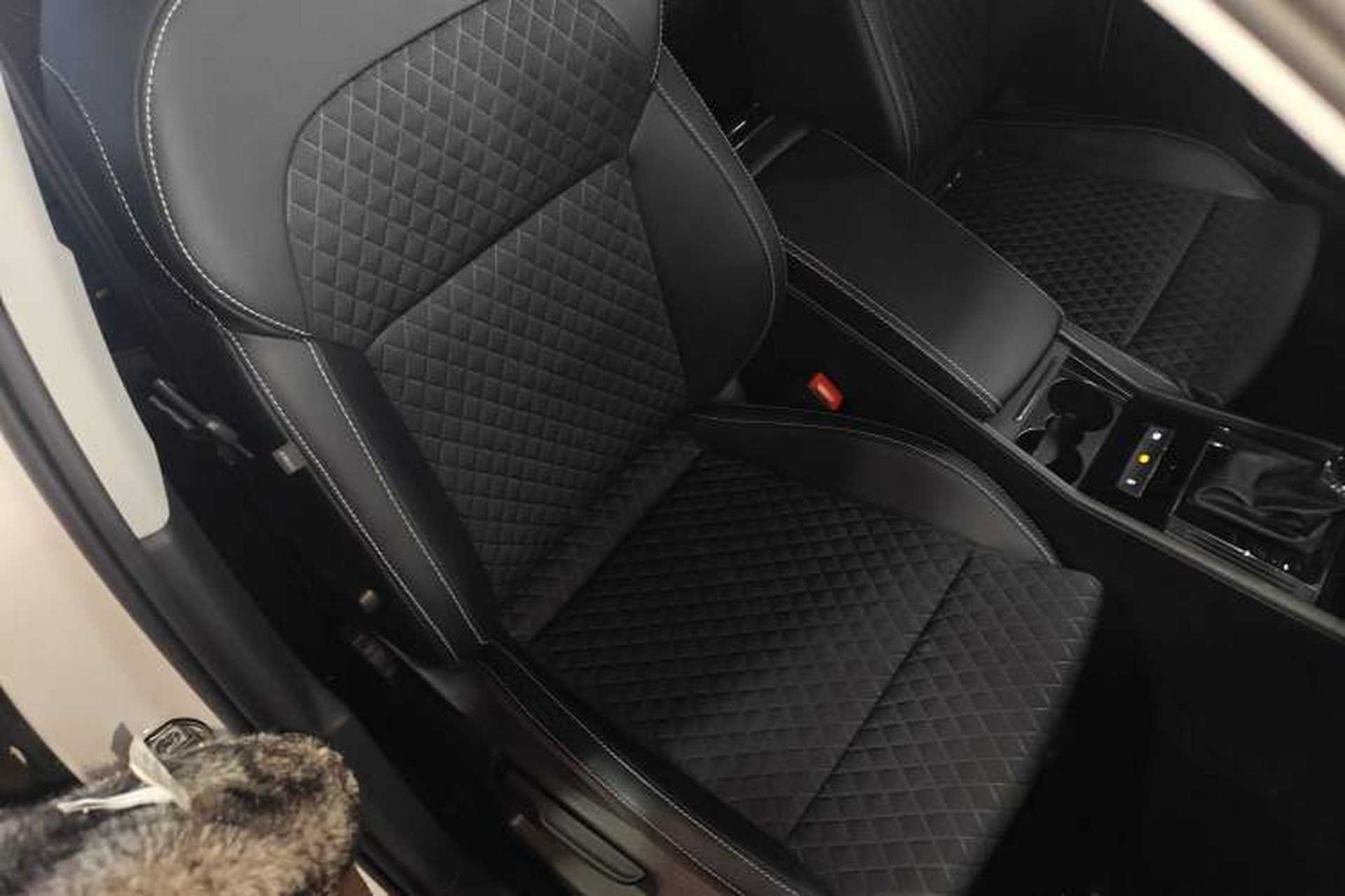 Used Skoda Superb 2016 TSI280 DSG Innovation Edition Right Front Seat