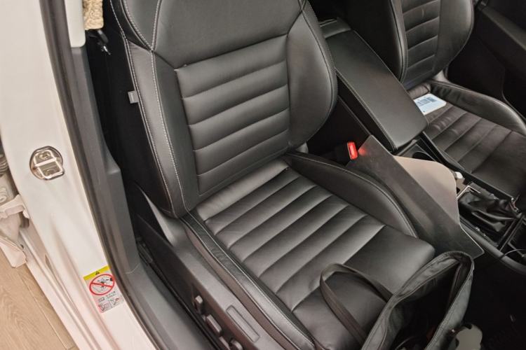 Used Skoda Superb 2016 TSI330 DSG Smart Drive Edition Right Front Seat