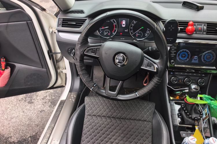 Used Skoda Superb 2016 TSI280 DSG Innovation Edition Steering Wheel