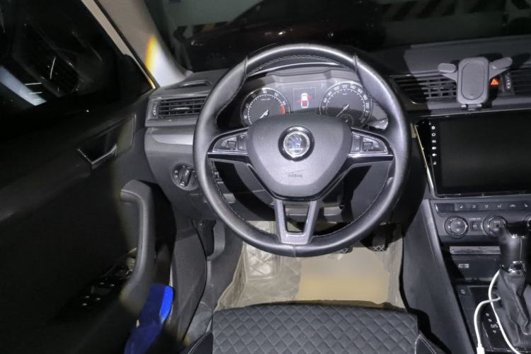 Used Skoda Superb 2016 TSI280 DSG Innovation Edition Steering Wheel