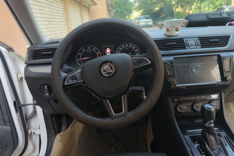 Used Skoda Superb 2016 TSI330 DSG Innovation Edition Steering Wheel
