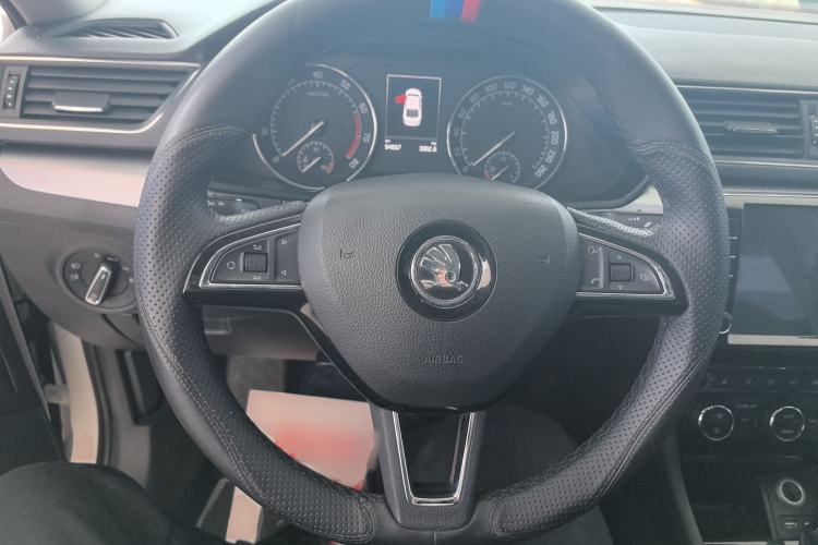 Used Skoda Superb 2016 TSI280 DSG Innovation Edition Steering Wheel