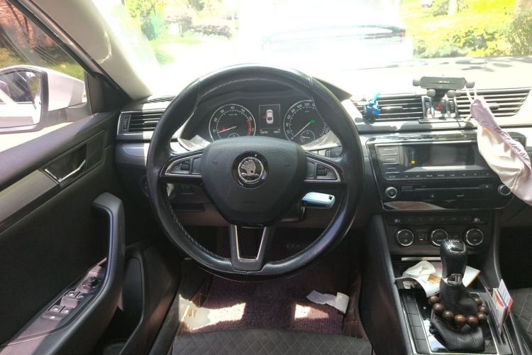 Used Skoda Superb 2016 TSI280 DSG Innovation Edition Steering Wheel