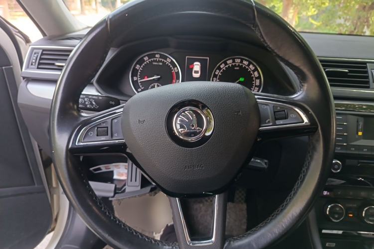 Used Skoda Superb 2016 TSI280 DSG Innovation Edition Steering Wheel
