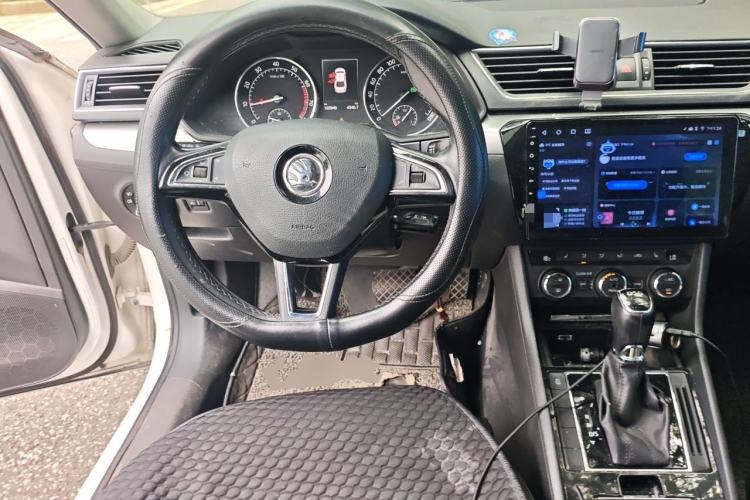 Used Skoda Superb 2016 TSI280 DSG Innovation Edition Steering Wheel