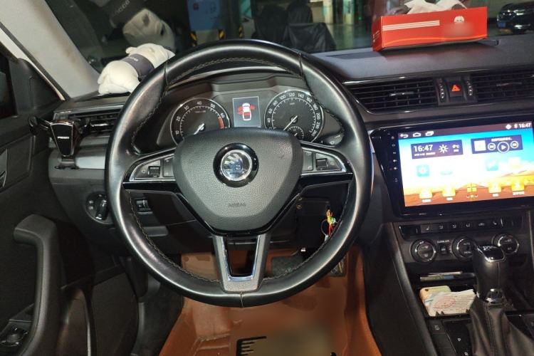 Used Skoda Superb 2016 TSI330 DSG Innovation Edition Steering Wheel