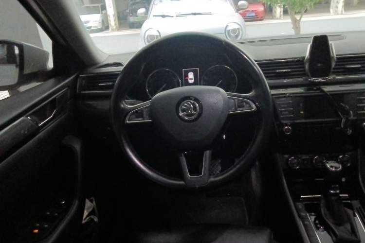 Used Skoda Superb 2016 TSI330 DSG Smart Drive Edition Steering Wheel