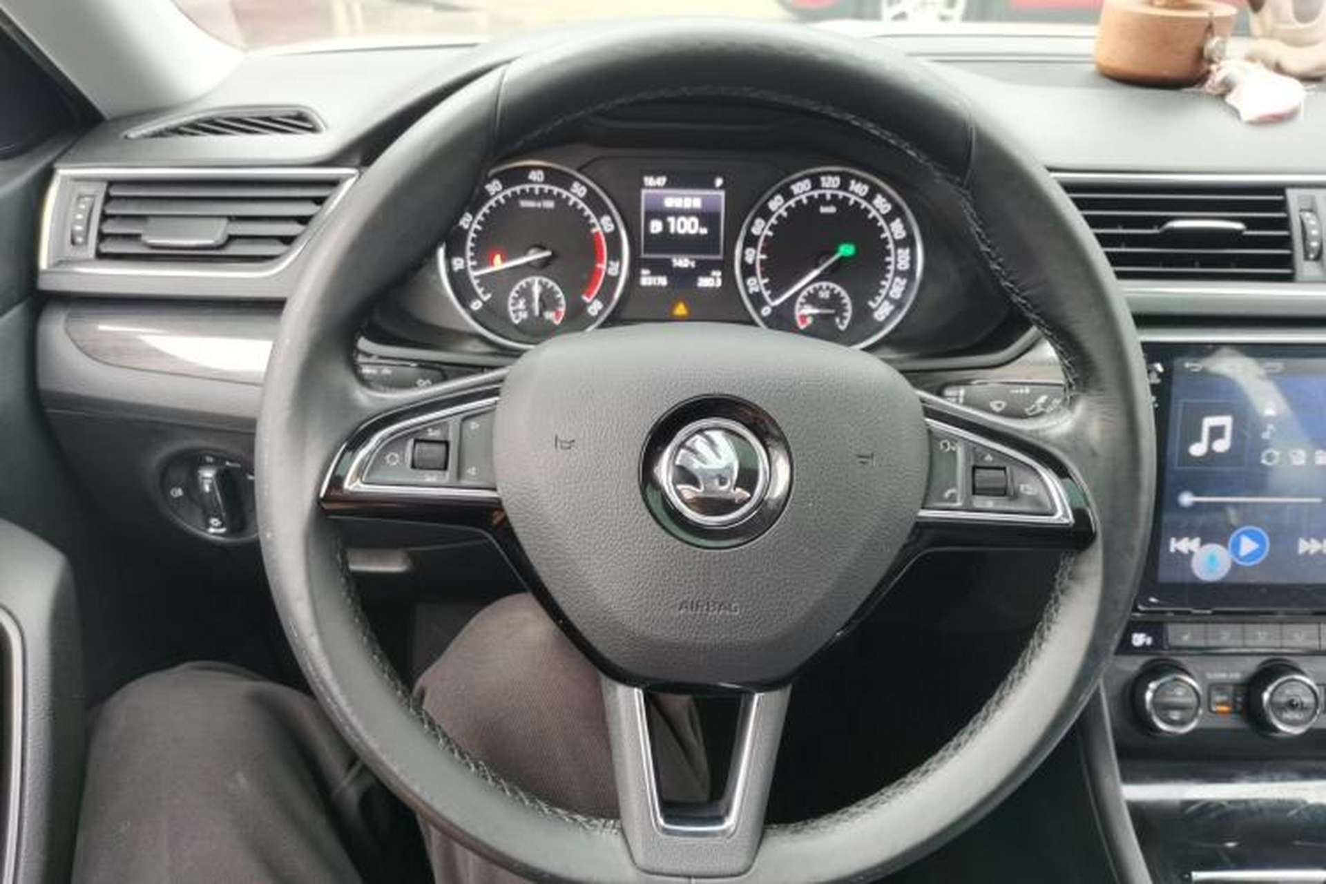 Used Skoda Superb 2016 TSI330 DSG Smart Drive Edition Steering Wheel