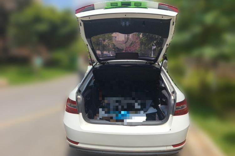 Used Skoda Superb 2016 TSI280 DSG Innovation Edition Trunk