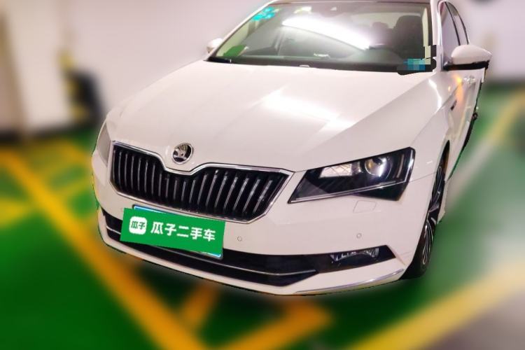 Used Skoda Superb 2016 TSI330 DSG Smart Drive Edition Guazi used car, China used car export, Used car for sale, Used  cars, Cheapest cars for sale