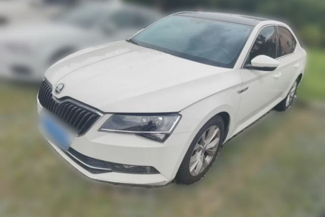 Używany Skoda Superb 2016 TSI280 DSG Innovation Edition