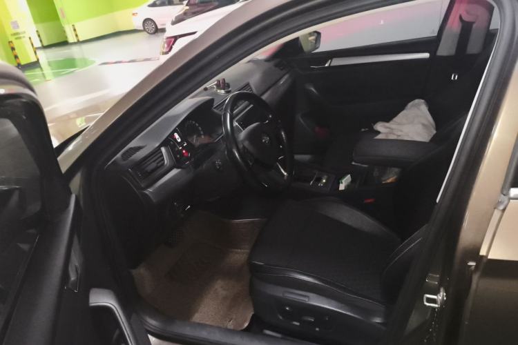 Used Skoda Superb 2016 TSI330 DSG Innovation Edition Driver Seat