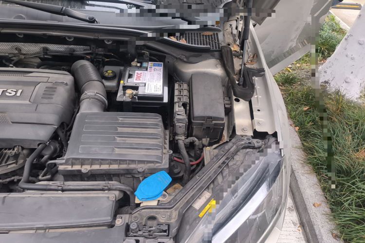 Used Skoda Superb 2016 TSI330 DSG Innovation Edition Engine Bay Left