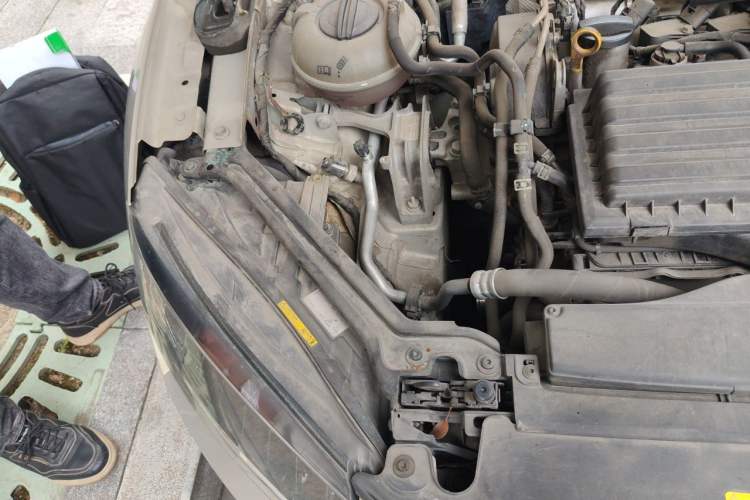 Used Skoda Superb 2016 TSI280 DSG Innovation Edition Engine Bay Right