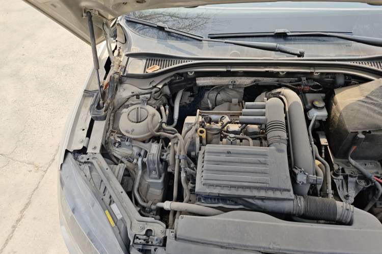 Used Skoda Superb 2016 TSI280 DSG Innovation Edition Engine Bay Right