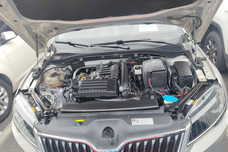 Used Skoda Superb 2016 TSI280 DSG Innovation Edition Engine Bay