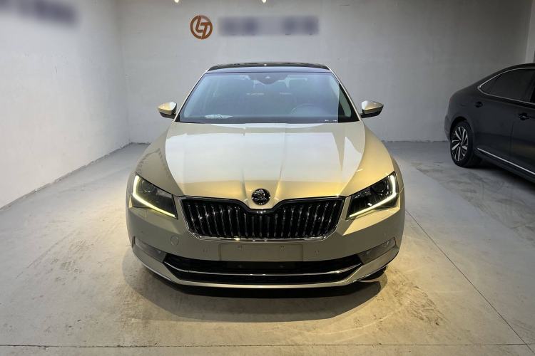 Used Skoda Superb 2016 TSI330 DSG Smart Drive Edition Exterior 1