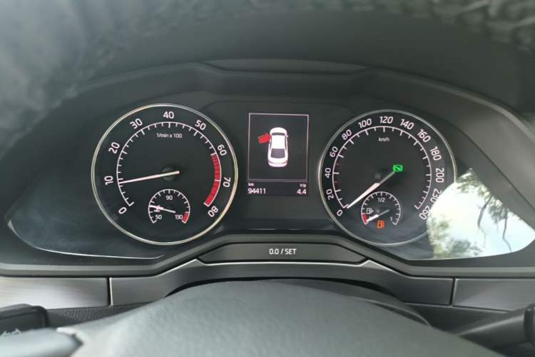 Used Skoda Superb 2016 TSI330 DSG Innovation Edition Instrument Cluster