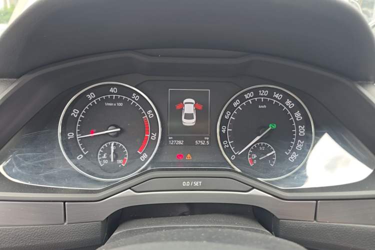 Used Skoda Superb 2016 TSI330 DSG Innovation Edition Instrument Cluster