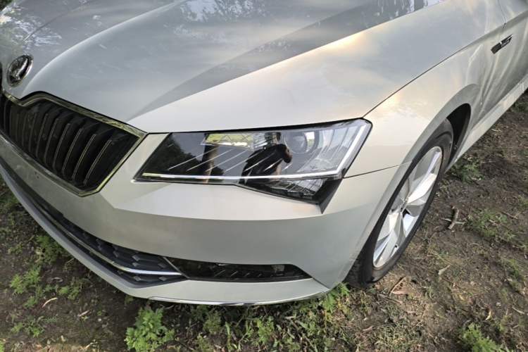 Used Skoda Superb 2016 TSI330 DSG Innovation Edition Left Front Headlight