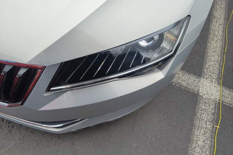 Used Skoda Superb 2016 TSI280 DSG Innovation Edition Left Front Headlight