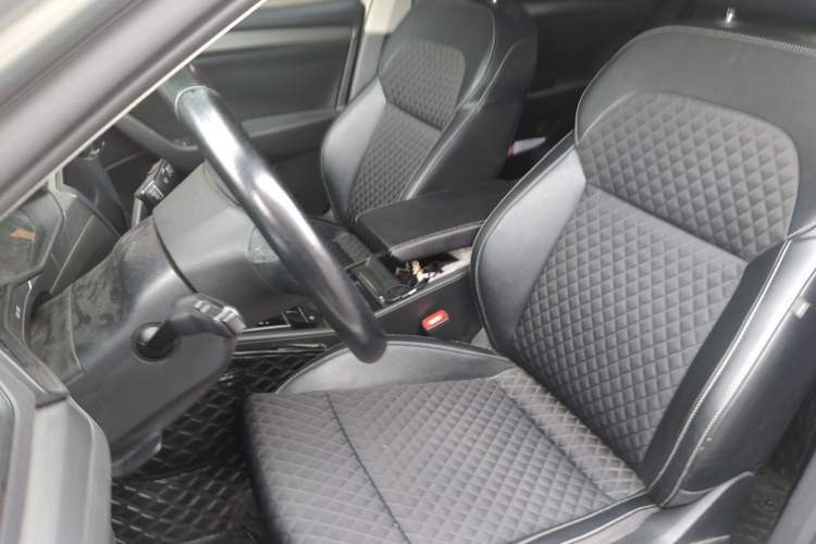 Used Skoda Superb 2016 TSI280 DSG Innovation Edition Left Front Seat